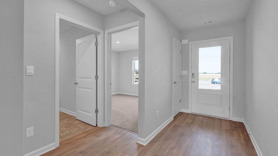 Spacious, unfurnished interior of a new home in Hedge Rose, Somerville (Image 18).