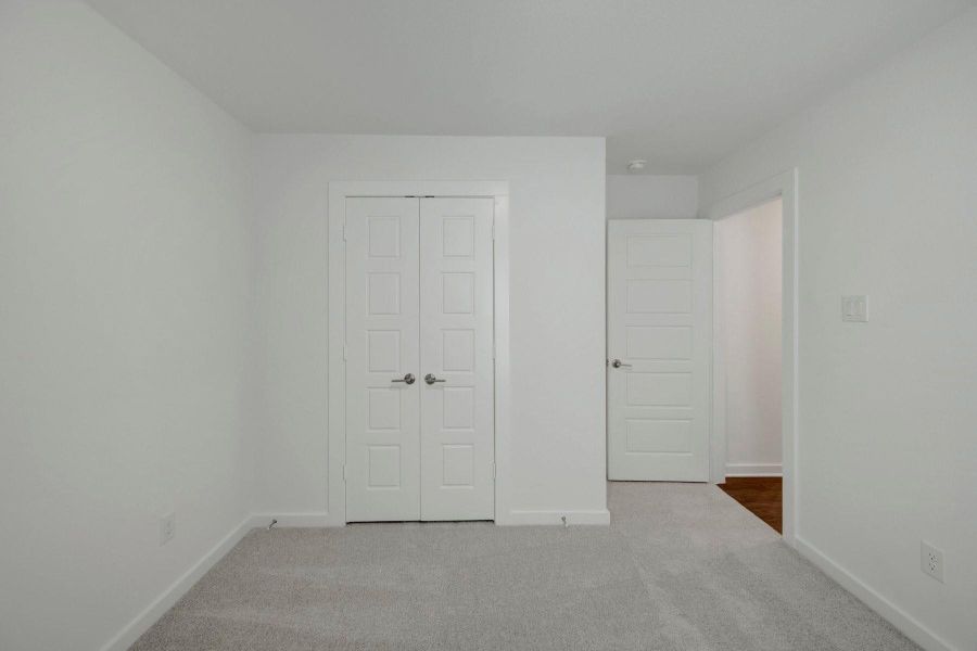 Spacious, unfurnished interior of a new home in Summerview, Fulshear (Image 14). Spacious, unfurnished interior of a new home in Summerview, Fulshear (Image 14).