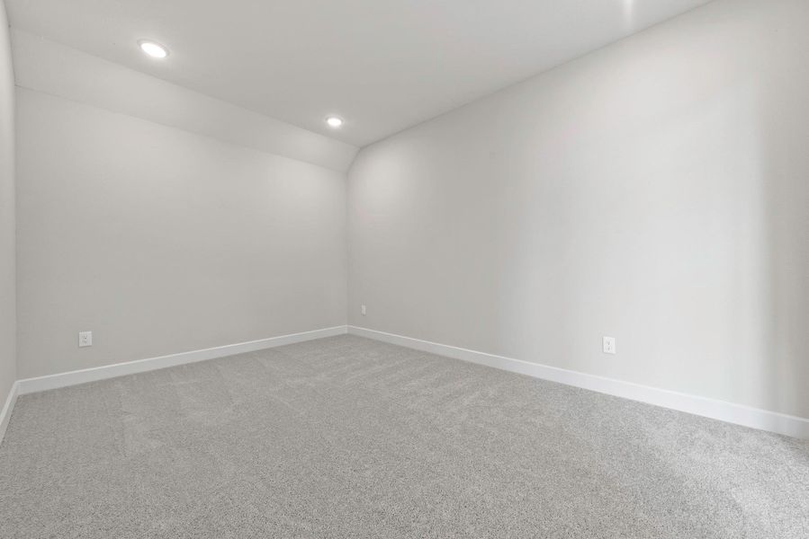 Spacious, unfurnished interior of a new home in The Woodlands Hills, Willis (Image 15).