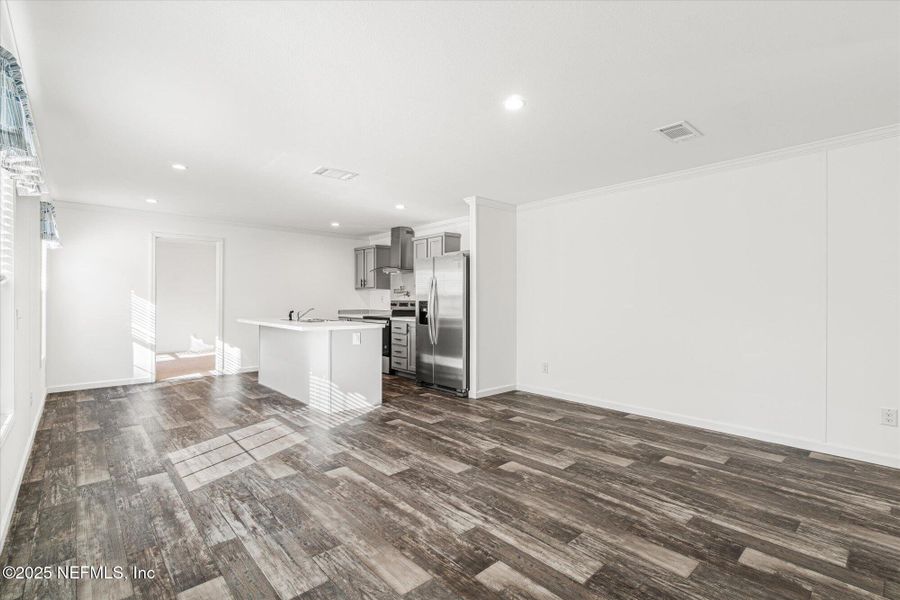 Spacious, unfurnished interior of a new home in , East Palatka (Image 23).