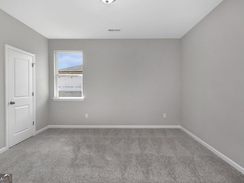 Spacious, unfurnished interior of a new home in Ivy Glen, Perry (Image 13). Spacious, unfurnished interior of a new home in Ivy Glen, Perry (Image 13).