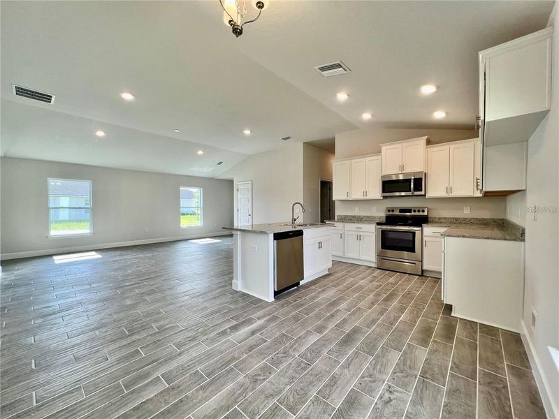 Image 15 representing the 1515 by Adams Homes in Winding Oaks, Weeki Wachee, FL. Image 15 representing the 1515 by Adams Homes in Winding Oaks, Weeki Wachee, FL.