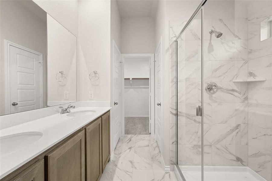 2109 Hickory- Primary Suite-3 2109 Hickory- Primary Suite-3