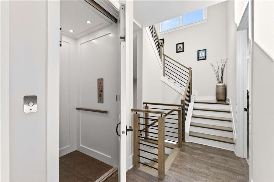 Spacious, unfurnished interior of a new home in , Atlanta (Image 22).