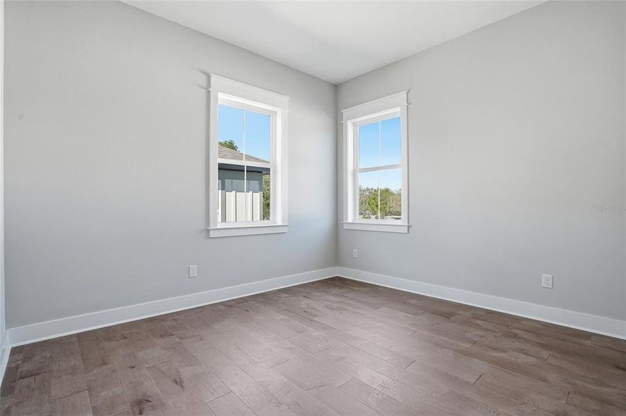 Spacious, unfurnished interior of a new home in , St. Petersburg (Image 42).