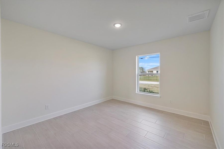 Spacious, unfurnished interior of a new home in Cape Coral, Cape Coral (Image 20). Spacious, unfurnished interior of a new home in Cape Coral, Cape Coral (Image 20).