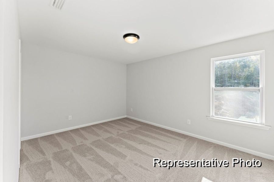 Spacious, unfurnished interior of a new home in Reedy Fork Middleton, Greensboro (Image 18).