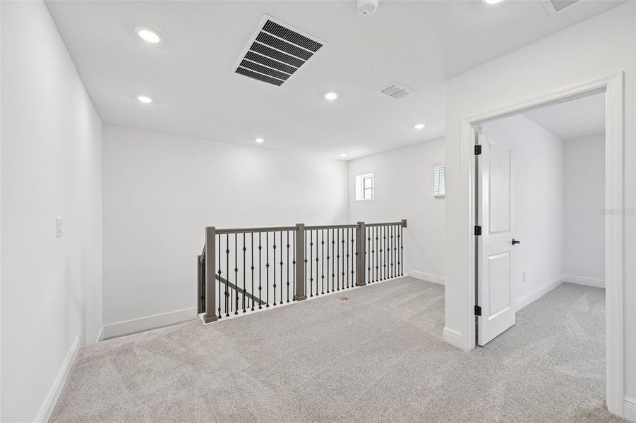 Spacious, unfurnished interior of a new home in SeaFlower, Bradenton (Image 11).