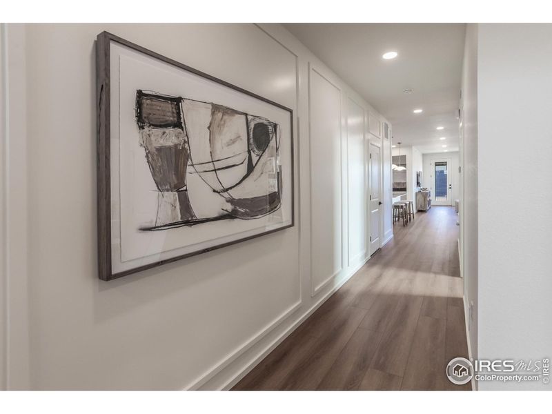 EXAMPLE PHOTO: ENTRY