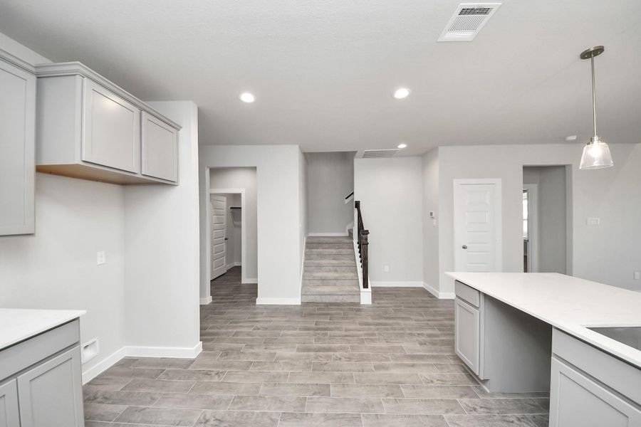 Sample photo of completed home with similar floor plan. Actual colors and selections may vary. Sample photo of completed home with similar floor plan. Actual colors and selections may vary.