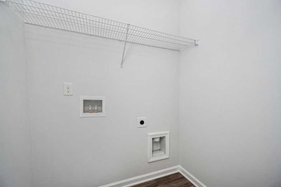 Spacious, unfurnished interior of a new home in , Atlanta (Image 26).