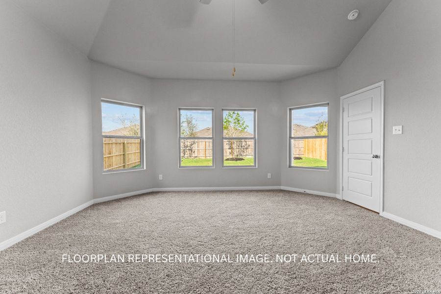 Spacious, unfurnished interior of a new home in Mesquite Ridge, San Antonio (Image 17).