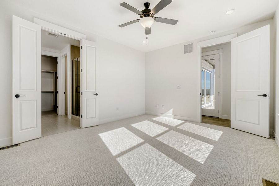 8555 Palo Alto - Primary Bedroom