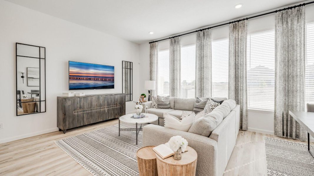 *Not actulal home, for illustration purposes only* *Not actulal home, for illustration purposes only*