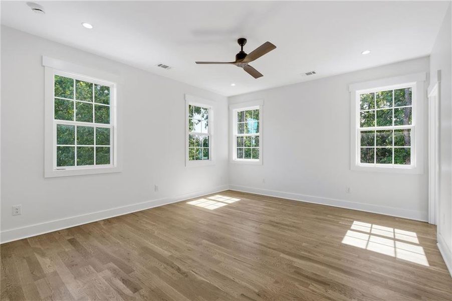 Spacious, unfurnished interior of a new home in , Marietta (Image 35).