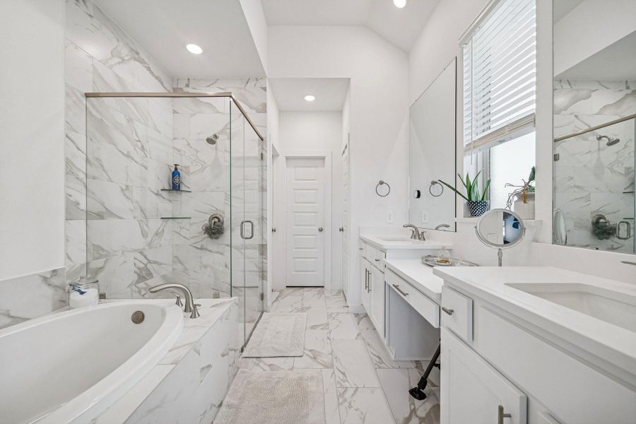 Furnished interior view inside a new home in Fulbrook on Fulshear Creek: 50ft. lots, Fulshear (Image 15). Furnished interior view inside a new home in Fulbrook on Fulshear Creek: 50ft. lots, Fulshear (Image 15).