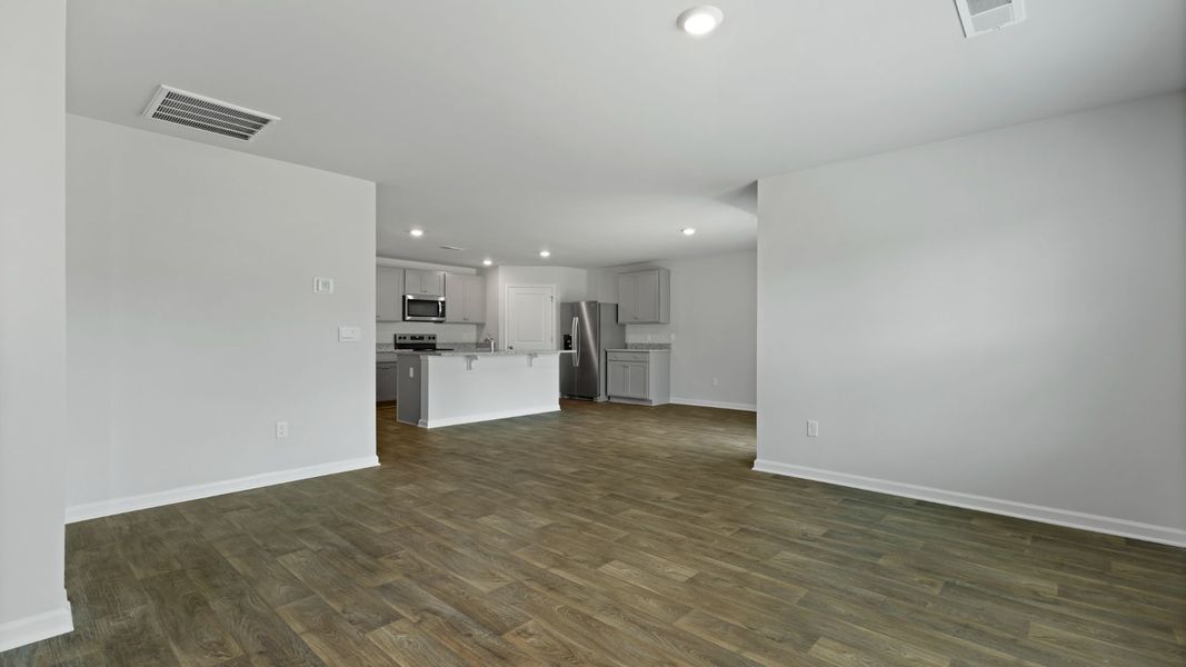 Spacious, unfurnished interior of a new home in Hunter's Branch, Hopkins (Image 36).