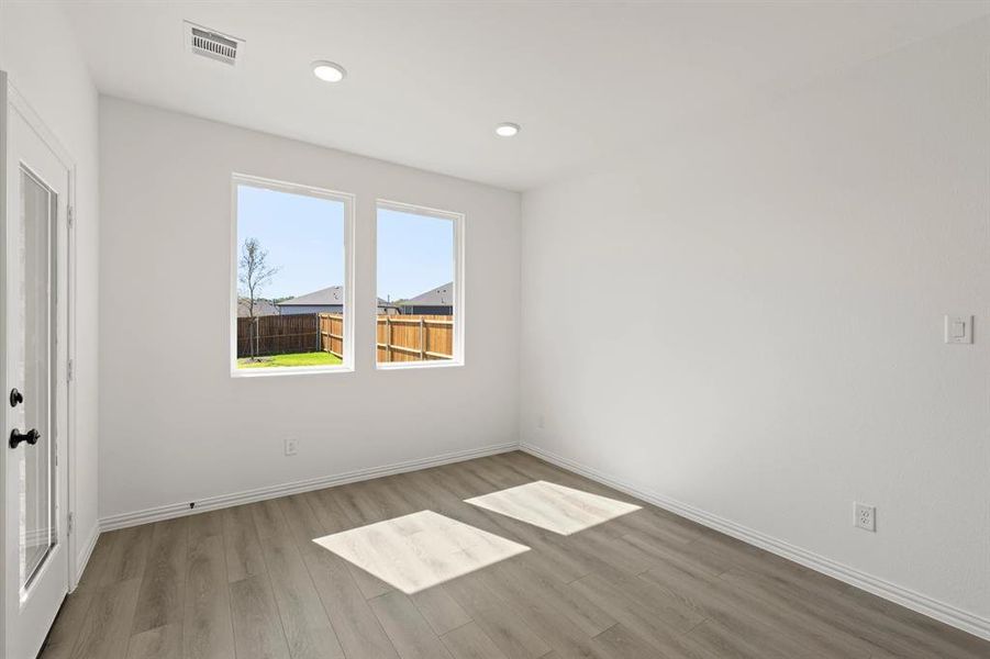 Spacious, unfurnished interior of a new home in Meadow Park, Melissa (Image 22). Spacious, unfurnished interior of a new home in Meadow Park, Melissa (Image 22).