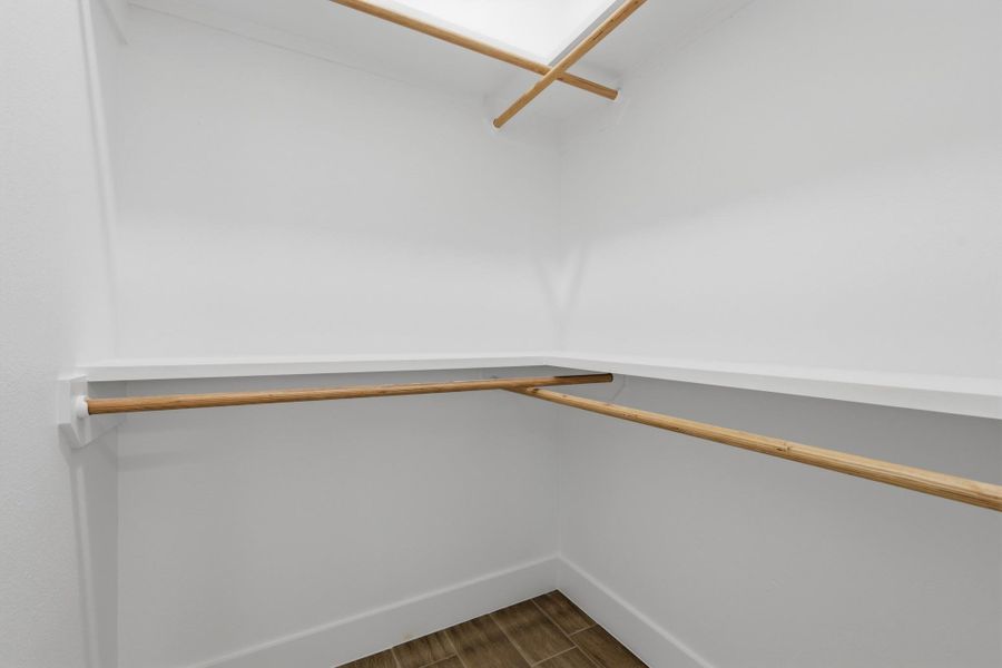 Spacious, unfurnished interior of a new home in , Dayton (Image 30).