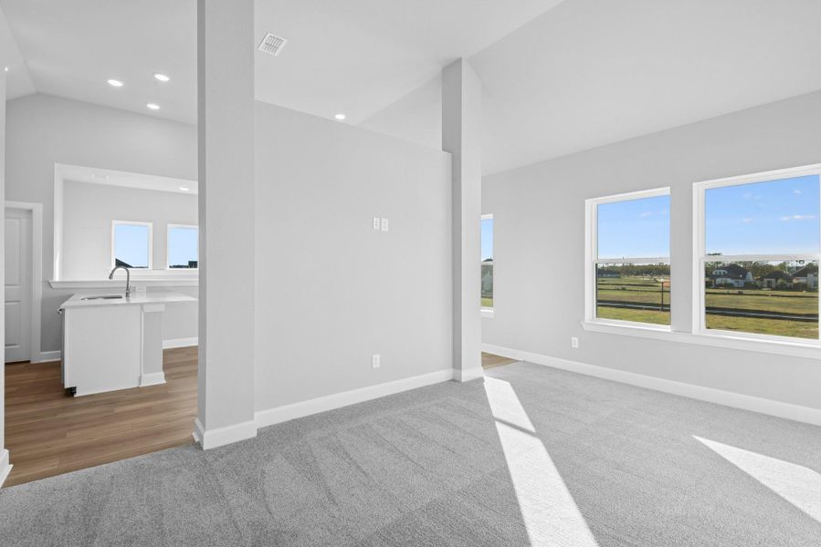 Spacious, unfurnished interior of a new home in Riceland - Enclave Row Collection, Mont Belvieu (Image 24).