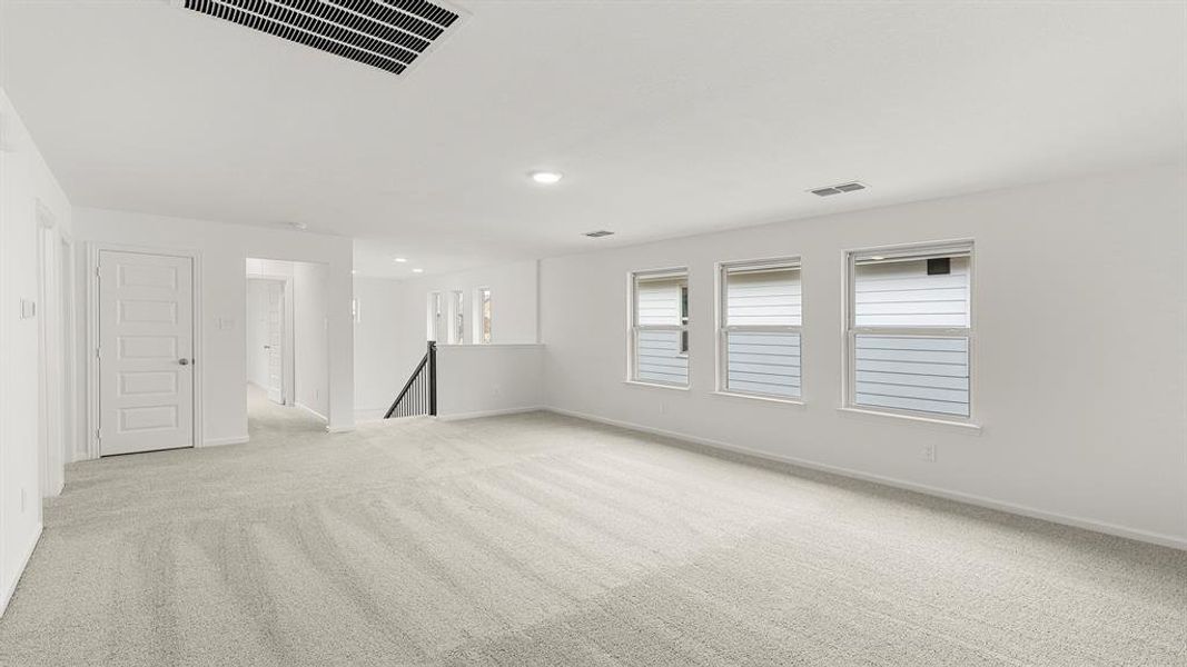 21. 1716 Edgeway - Game