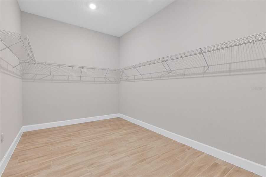 Spacious, unfurnished interior of a new home in , St. Cloud (Image 24).