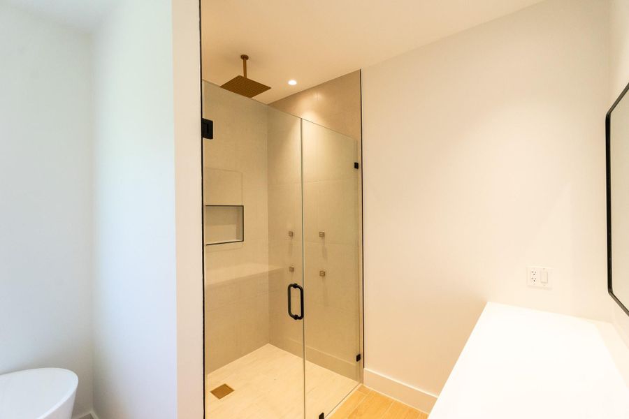 Image 41 of a home in .