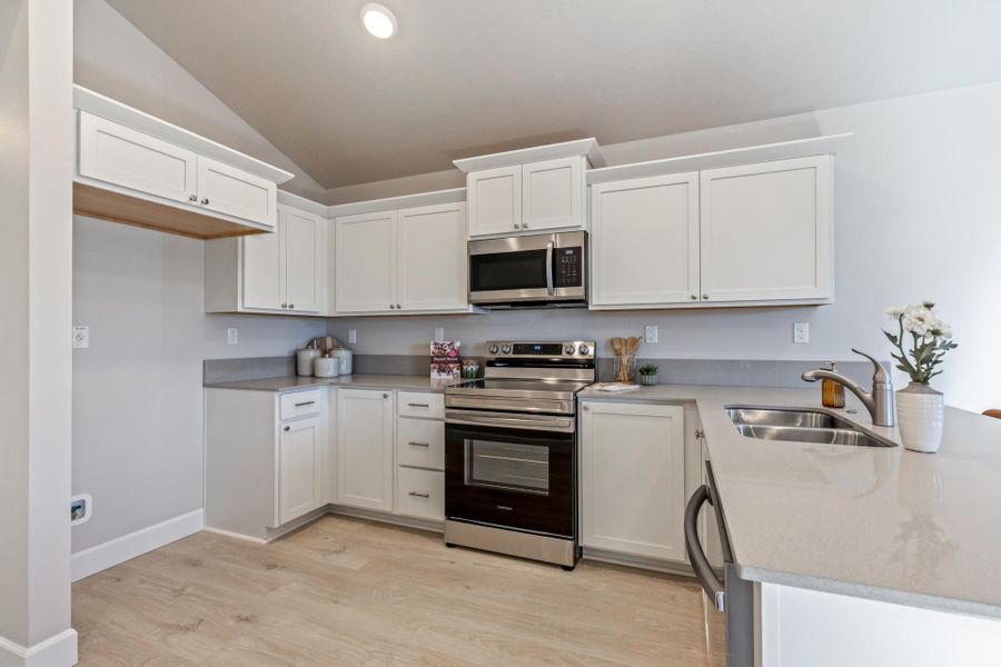 Furnished interior view inside a new home in Feather Ridge, Redmond (Image 13).