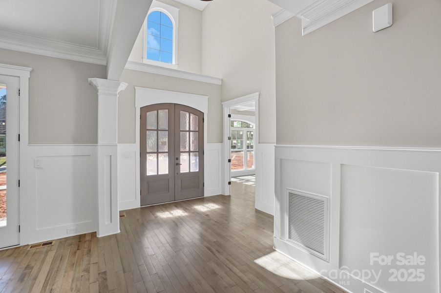 Spacious, unfurnished interior of a new home in , York (Image 25).