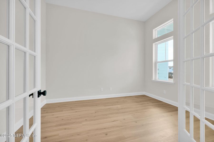 Spacious, unfurnished interior of a new home in Courtney Oaks at SilverLeaf, St. Augustine (Image 30).