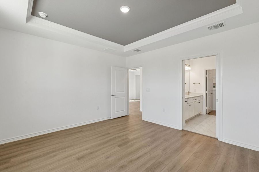 Spacious, unfurnished interior of a new home in Del Webb Fulshear, Fulshear (Image 13).