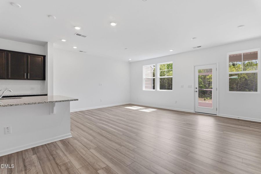 SUN_EverleeTownhomes_Pic_CarsonII-1 (1)