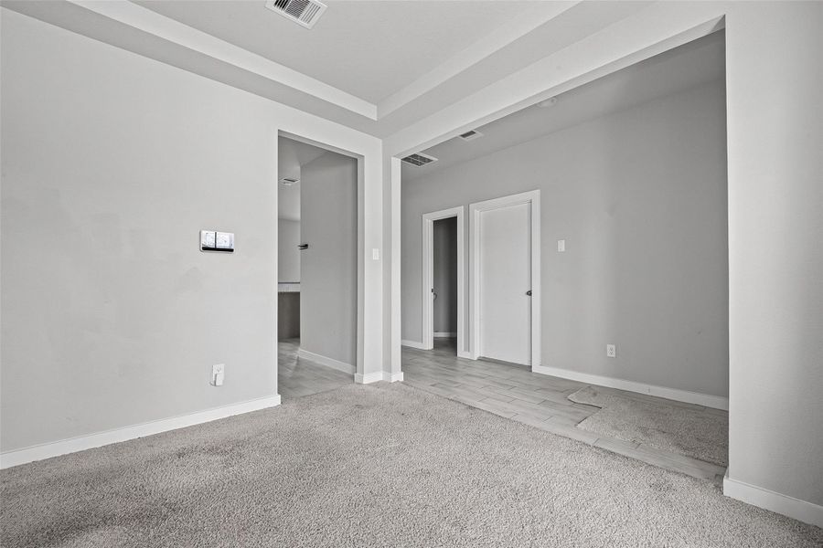 Spacious, unfurnished interior of a new home in , Houston (Image 43). Spacious, unfurnished interior of a new home in , Houston (Image 43).