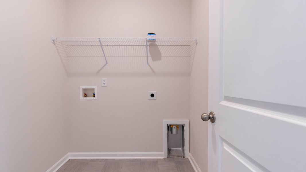 Spacious, unfurnished interior of a new home in The Landing at Summerhaven, Mebane (Image 16).