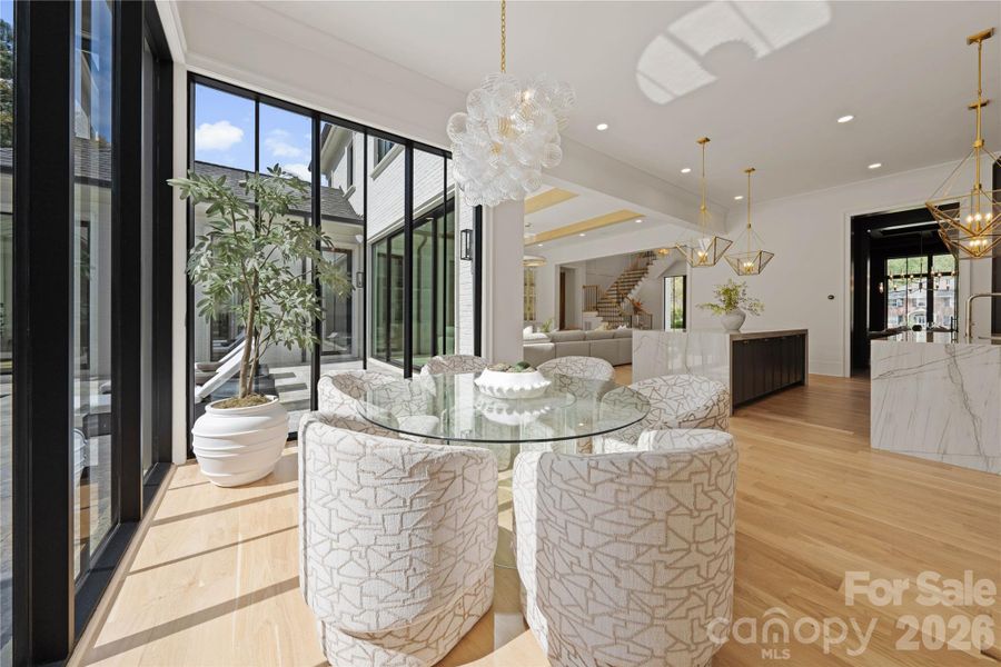 Sun filled breakfast area Sun filled breakfast area