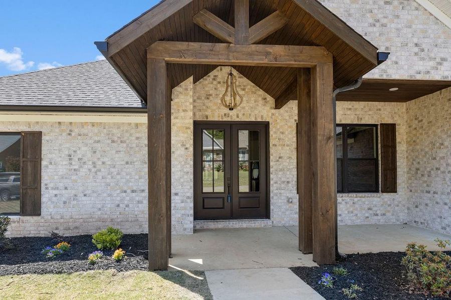 Exterior details and patio area of a home in , Rome (Image 4).