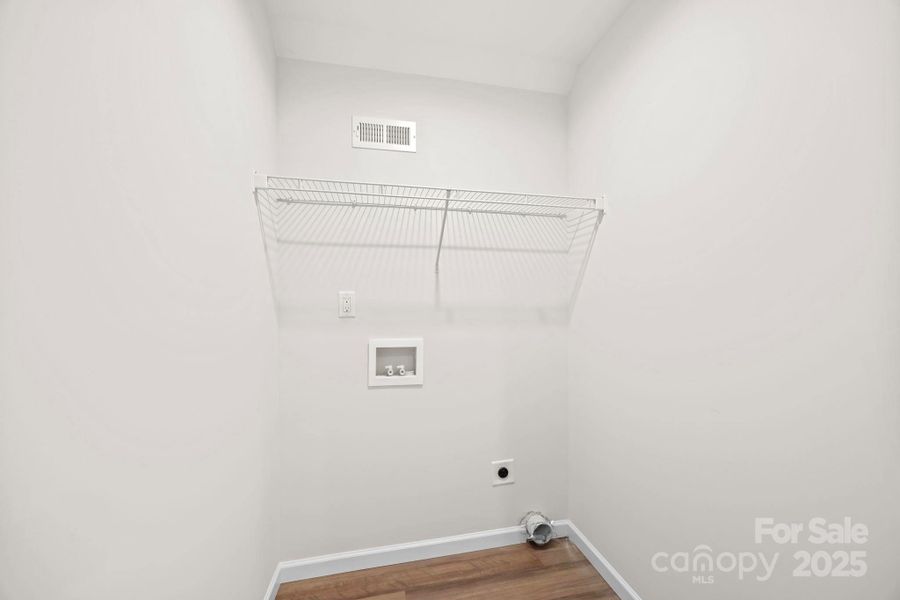 Spacious, unfurnished interior of a new home in , Arden (Image 40).