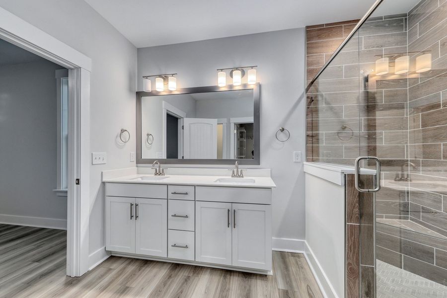 Furnished interior view inside a new home in Arcadia, Myrtle Beach (Image 16).
