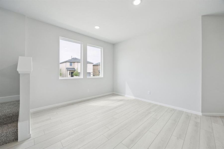 Spacious, unfurnished interior of a new home in Bellagio, Forney (Image 16).