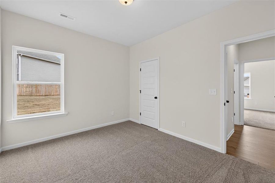 Spacious, unfurnished interior of a new home in Laurel Ridge, Rock Spring (Image 30).