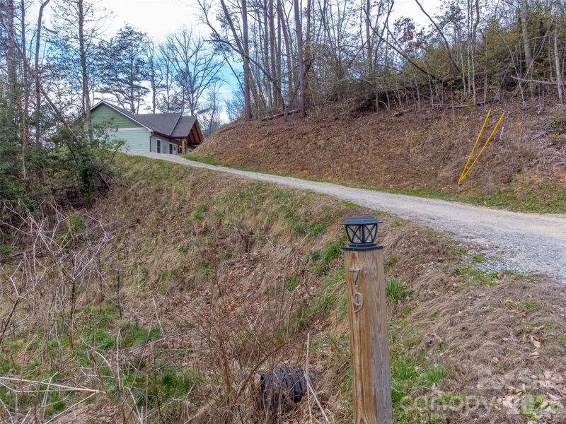 Natural landscape and outdoor views near in Bryson City (Image 46). Natural landscape and outdoor views near in Bryson City (Image 46).
