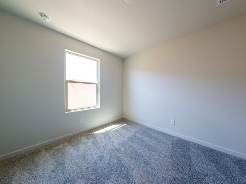 Spacious, unfurnished interior of a new home in Rancho Santa Rosa, Maricopa (Image 33).