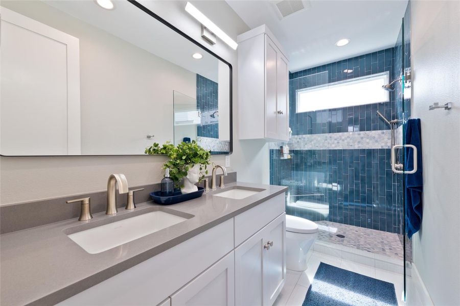 Second level primary bathroom