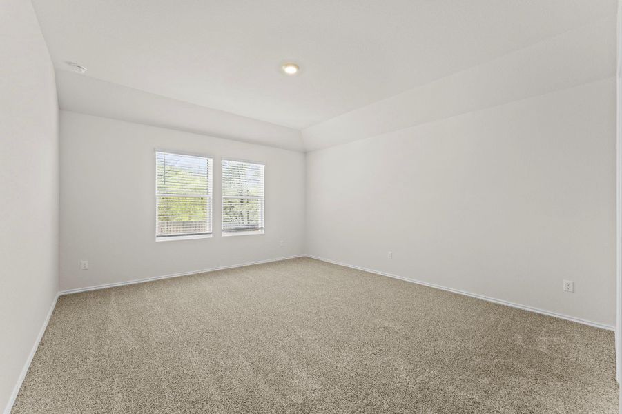 Spacious, unfurnished interior of a new home in Bollinger, Maxwell (Image 20).