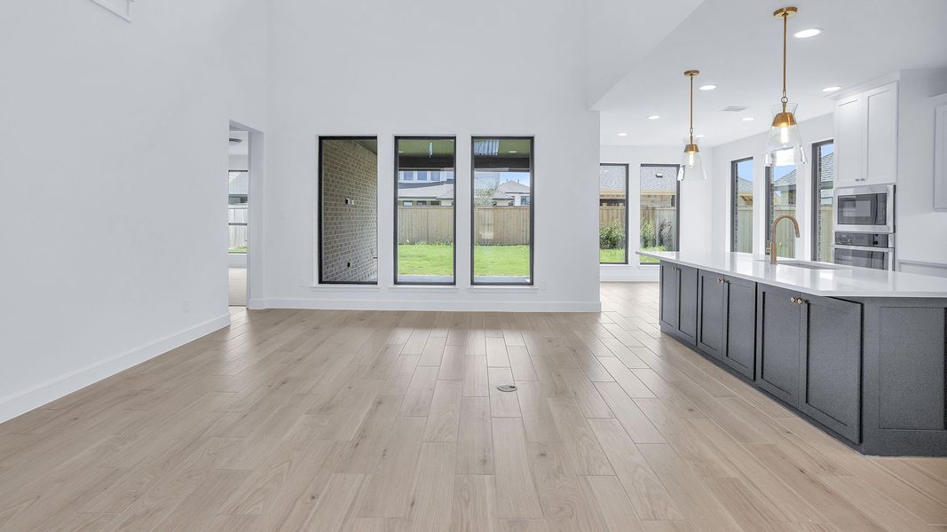 Spacious, unfurnished interior of a new home in Bridgeland, Cypress (Image 10).