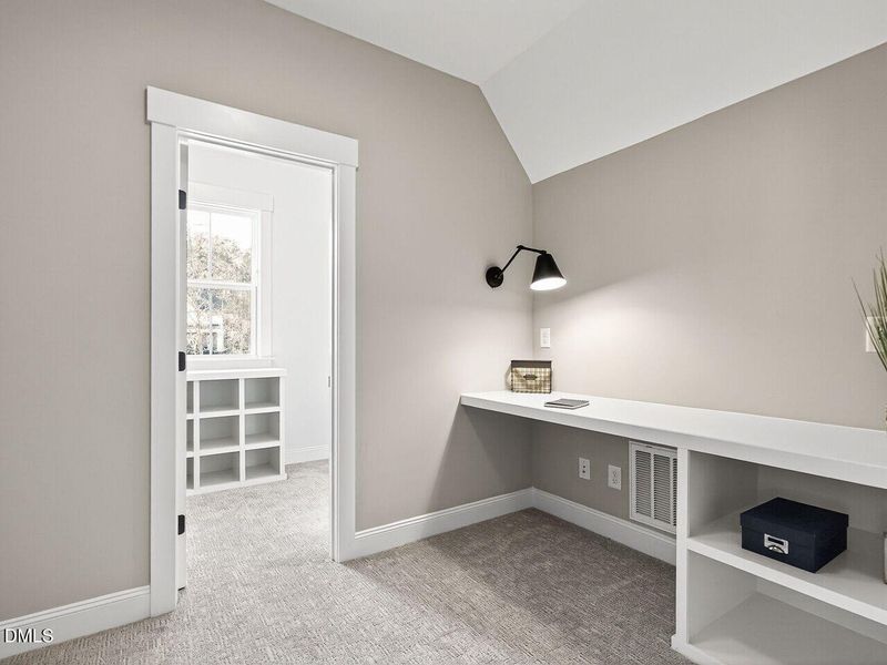 041-1280x960-bedroom 041-1280x960-bedroom