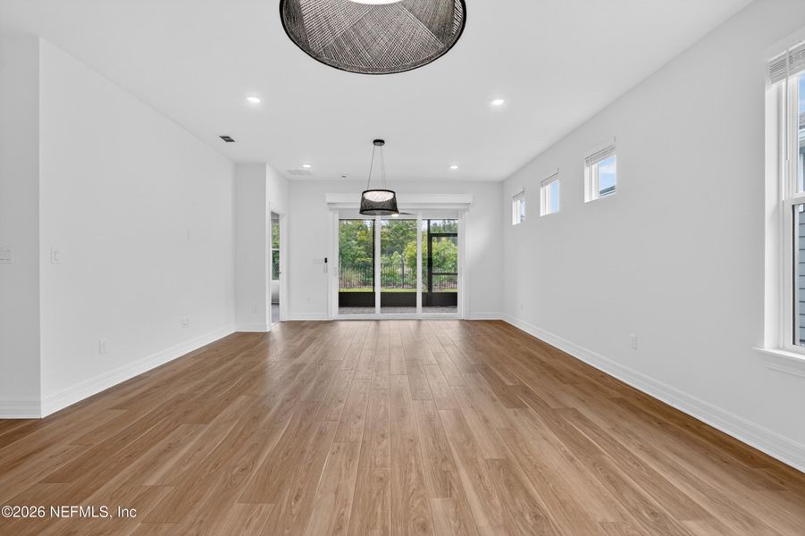 Spacious, unfurnished interior of a new home in Del Webb Wildlight, Wildlight (Image 29). Spacious, unfurnished interior of a new home in Del Webb Wildlight, Wildlight (Image 29).
