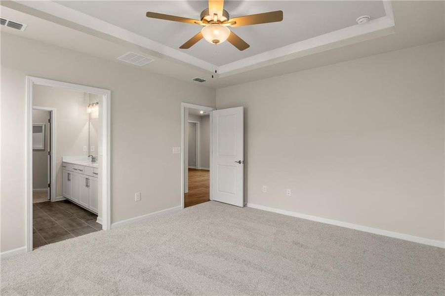 Spacious, unfurnished interior of a new home in Sun City Peachtree, Griffin (Image 11).