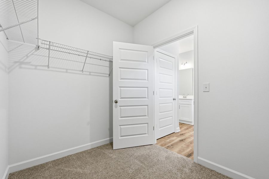 Spacious, unfurnished interior of a new home in Southern Charm, Crestview (Image 39).