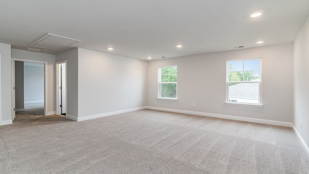 Spacious, unfurnished interior of a new home in Eden Springs, Longs (Image 16).